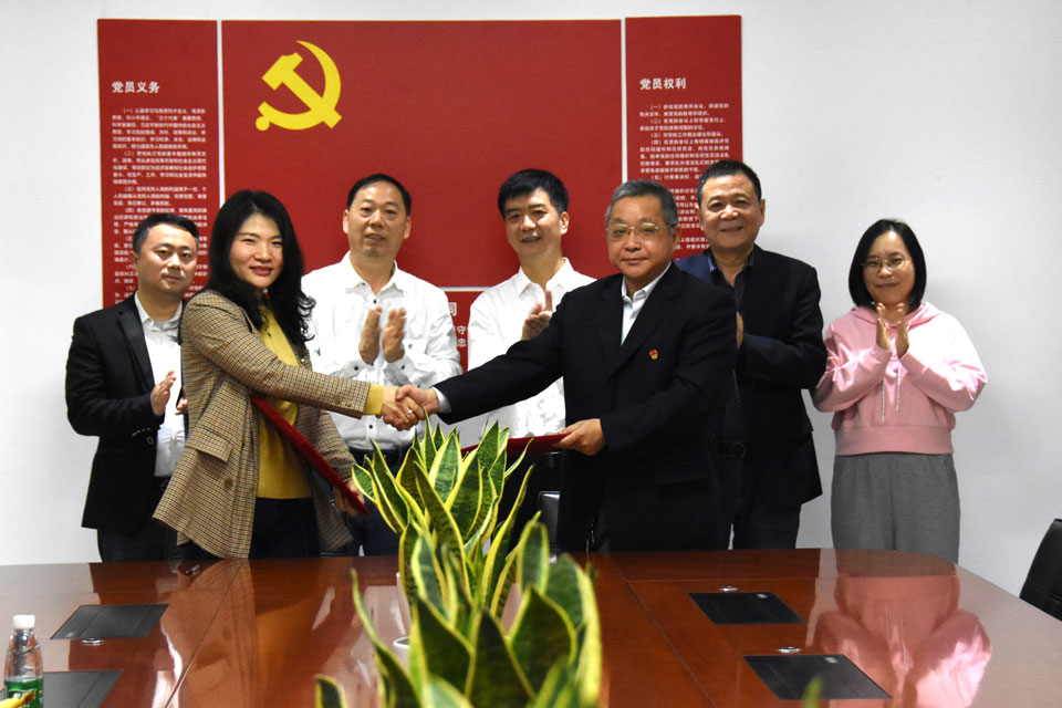 强强联合 共创未来 |澳洲10手机平台-澳洲10(中国)
防雷与中国能建湖南院签订战略合作协议
